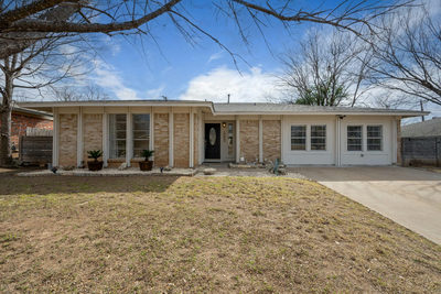 4709 York Hill Dr — photo 3