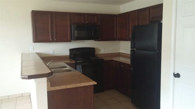 2507 Oak Ln — photo 2