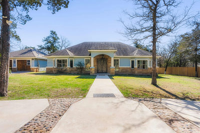147 Lantana Dr — photo 2