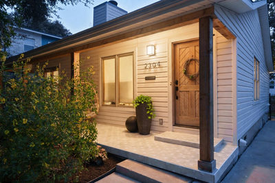 2304 Forest Ave — photo 2
