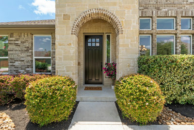 393 Stone River Dr — photo 2