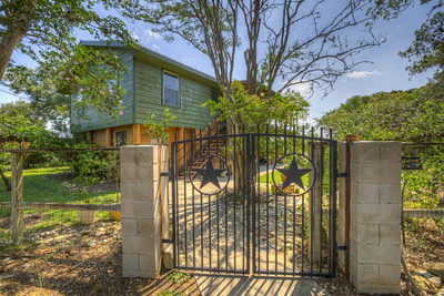 785 Park Shrs — photo 2