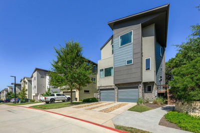 5315 La Crosse Ave #1 — photo 2