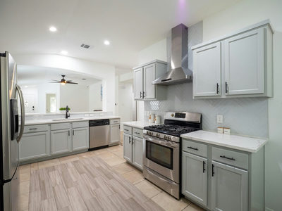 3900 Sojourner St — photo 2