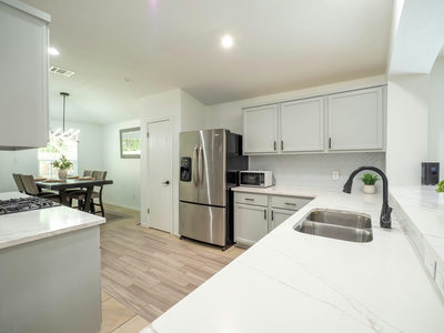 3900 Sojourner St — photo 4