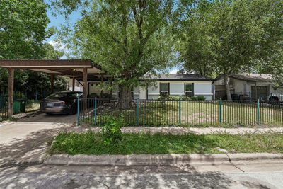 1106 Chesapeake Dr — photo 2