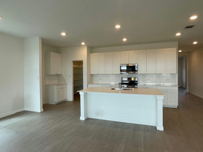 193 Seabreeze St — photo 3