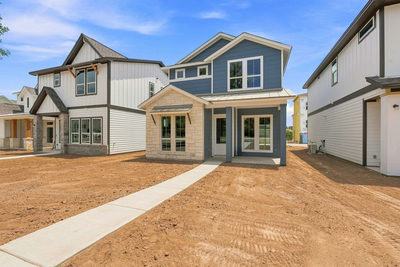 5001 Pecan Springs Rd #33 — photo 2