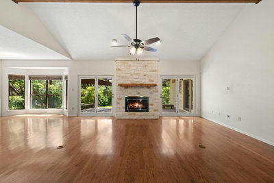 110 Blue Jay Dr — photo 5