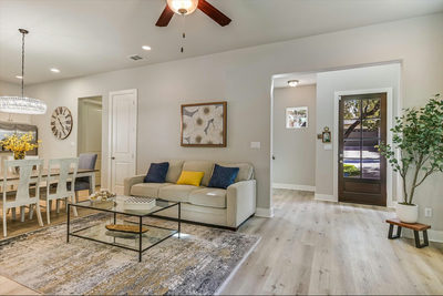 207 Fairlake Cir — photo 4