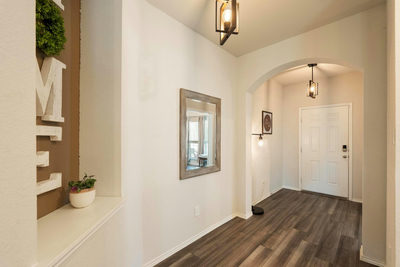 112 Pivot Dr — photo 3