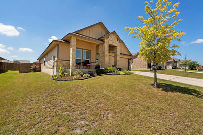 112 Pivot Dr — photo 2