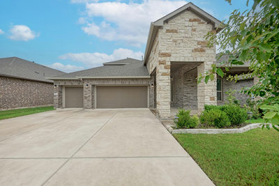 2625 Bowen St — photo 2