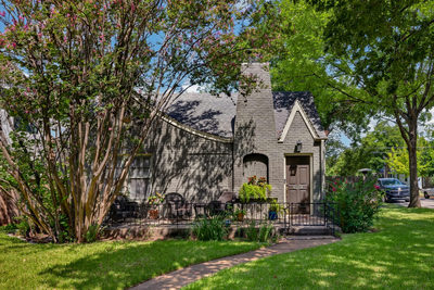 4214 Sinclair Ave — photo 2