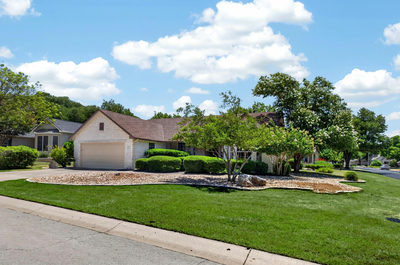 201 Whispering Wind Dr — photo 2