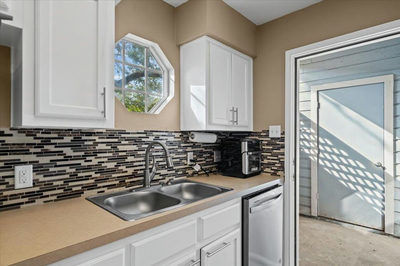 3111 Tom Green St #111 — photo 4