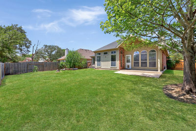 437 Hometown Pkwy — photo 2