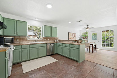 600 Meadow Oaks Dr — photo 5