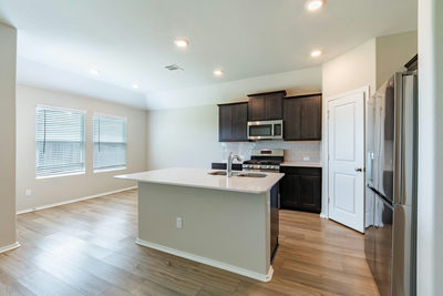 448 Sebring Cir — photo 4