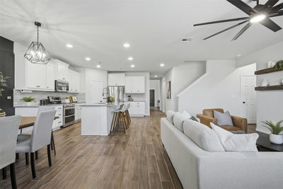 225 Capstone Rd — photo 5