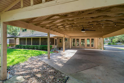 8806 Balcones Club Dr — photo 3