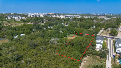 2305 Thrasher Ln — photo 4