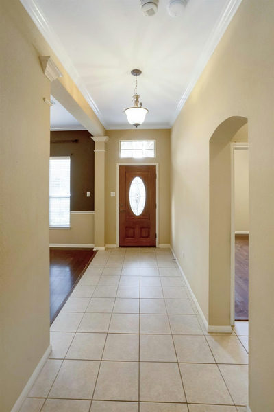 111 Village Park Dr — photo 3
