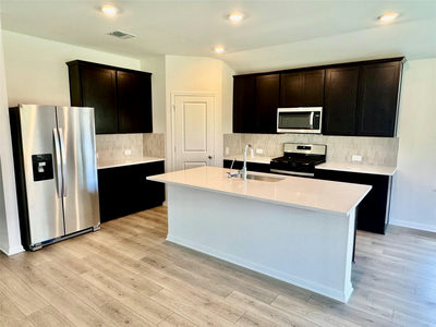 160 Coopers Hawk Crst — photo 2