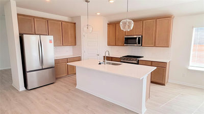 133 Leland Ave — photo 2