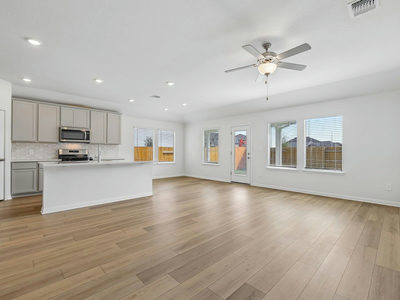 133 Leland Ave — photo 3