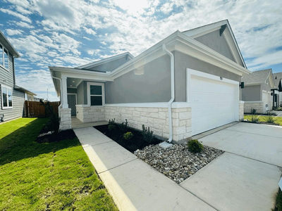 153 Hornet St — photo 3
