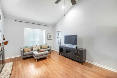 1706 Timberwood Dr — photo 5