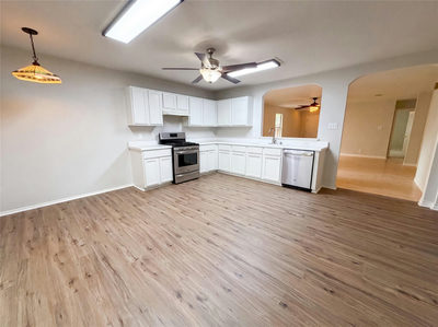 616 Barbara Way — photo 2