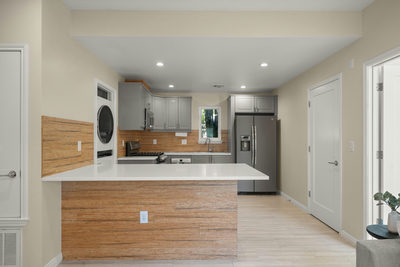 1705 E 14th St #B — photo 3