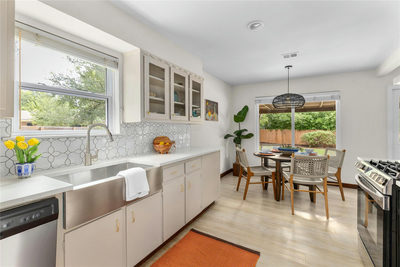 2301 Village Cir — photo 5