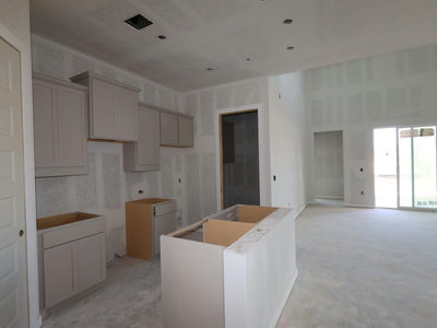 840 Corvallis Dr — photo 2