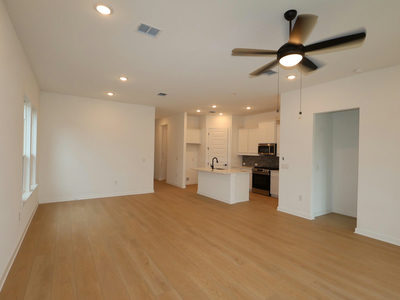 849 Corvallis Dr — photo 3
