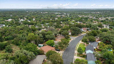 2110 Malvern Hill Dr — photo 2