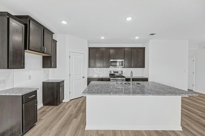 15420 Welsh Mills Dr — photo 2