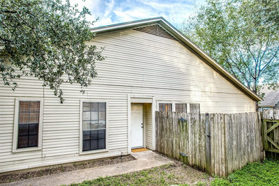 8811 Clearbrook Trl — photo 3