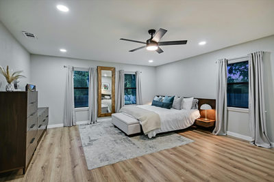 1006 Hollybluff St — photo 4