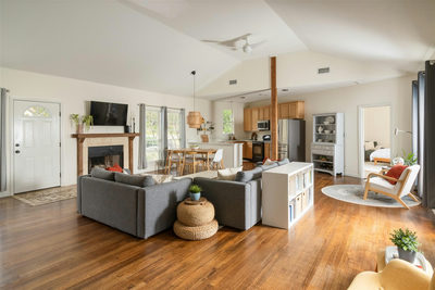 21900 Moulin Dr — photo 2