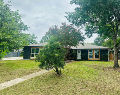 7300 Fred Morse Dr — photo 2