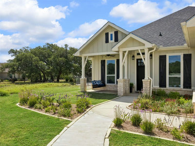 109 Serapia Garza — photo 2