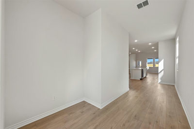 160 Ranier Way — photo 3