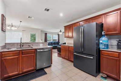 18512 Great Falls Dr — photo 5