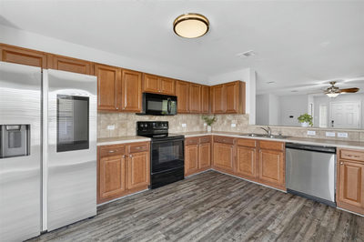 313 Wimberley St — photo 3