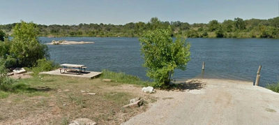 652 Pecan Ln — photo 2