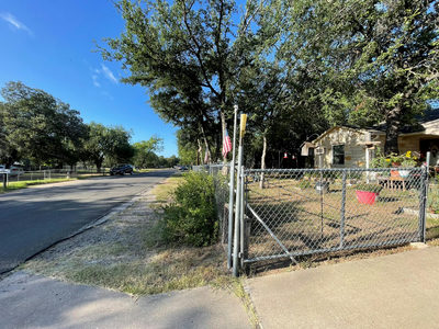 652 Pecan Ln — photo 4