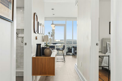 222 West Ave #1808 — photo 2